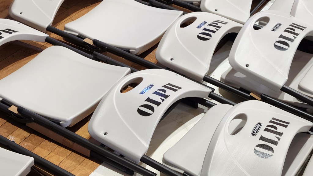 永助圣母堂2024年12月17日义工活动（粉刷新椅子） | O.L.P.H. Volunteer Event December 17,&nbsp;2024