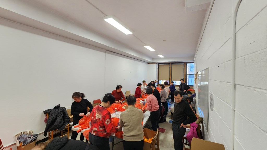 永助圣母堂2024年12月23日义工活动（平安夜礼物包装） | O.L.P.H. Volunteer Event December 23, 2024 (Christmas Eve Gift&nbsp;Wrapping)